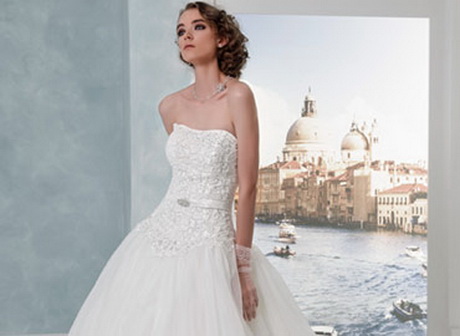 Abiti da sposa in pizzo francese 2014