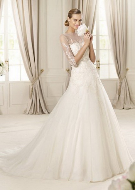 Abito da sposa con maniche lunghe