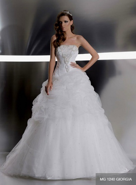 Abito da sposa corpetto e tulle