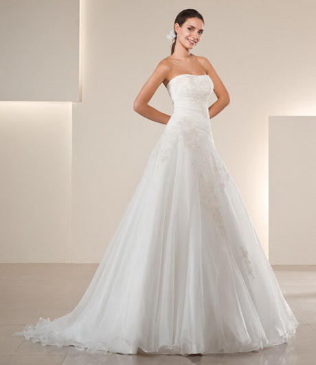 Abito da sposa corpetto e tulle