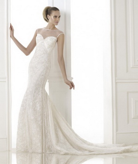 Abito da sposa in pizzo 2015