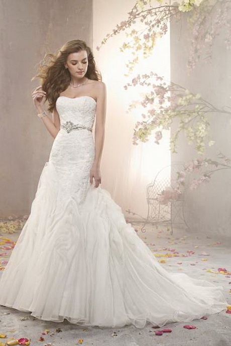 Abito da sposa ricamato