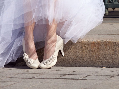 Scarpe bianche da sposa