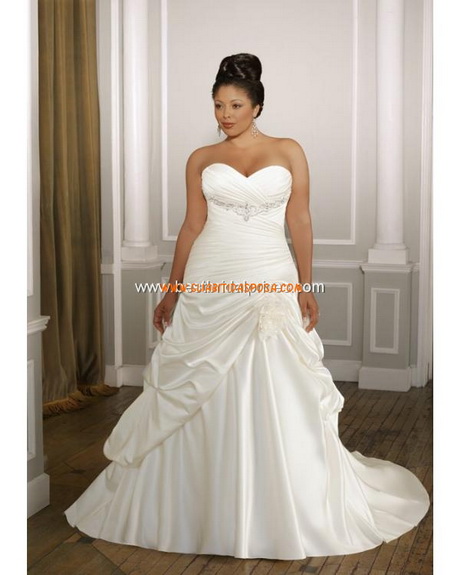 Vestiti da sposa per taglie forti