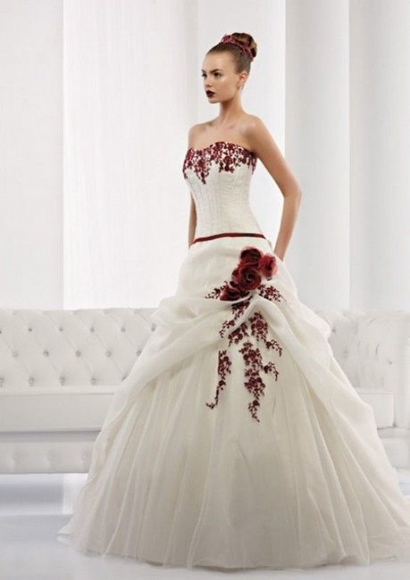 Abito da sposa rosso 2018