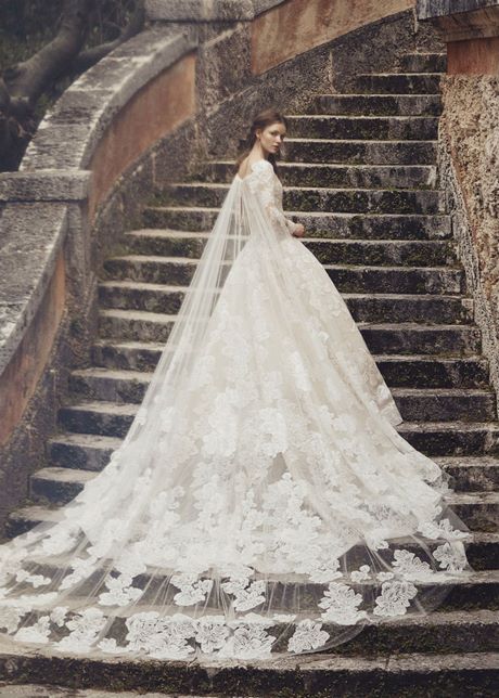 Abiti da sposa di pizzo 2020