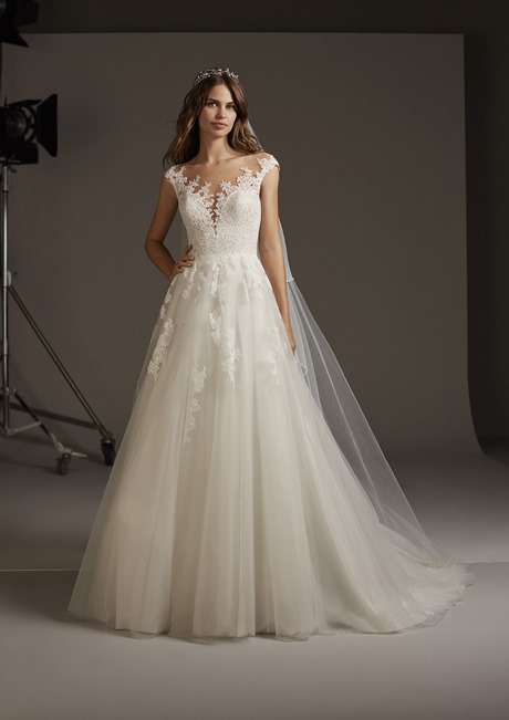 Abiti da sposa pronovias collezione 2020