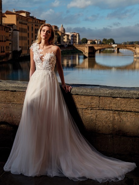 Vestiti da sposa nicole 2023