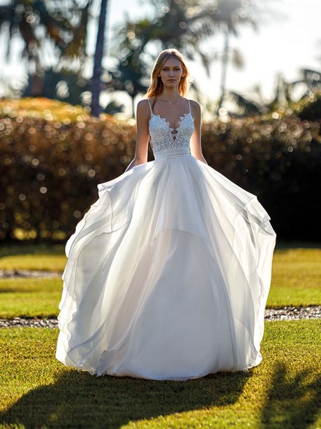 Vestiti da sposa nicole 2023