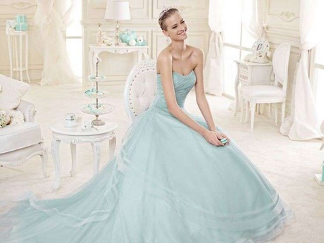 Abito da sposa azzurro