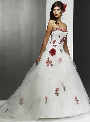 Abito da sposa con rosso