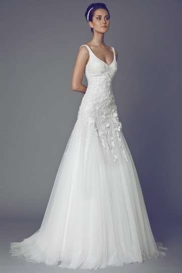 Abiti da sposa con bretelle