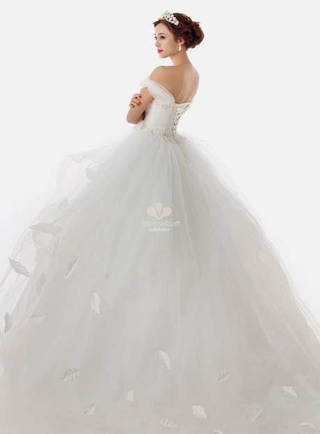 Abiti da sposa principeschi con tulle