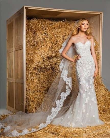 Abito da sposa pizzo aderente