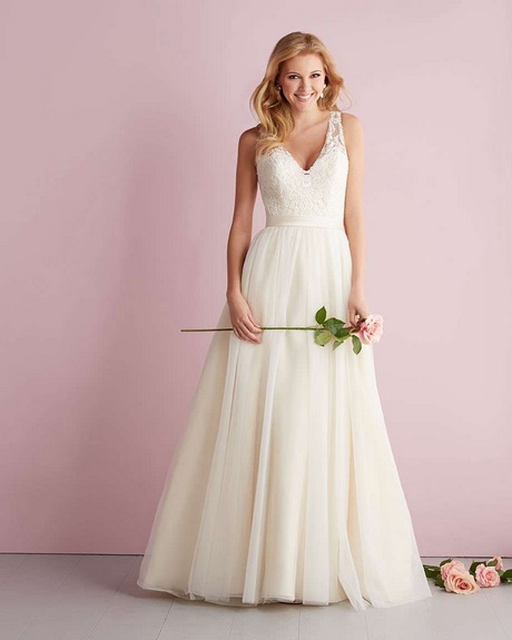 Abito da sposa scollo av