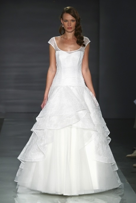 Abito sposa con spalline