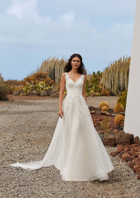 Pronovias collezione 2021