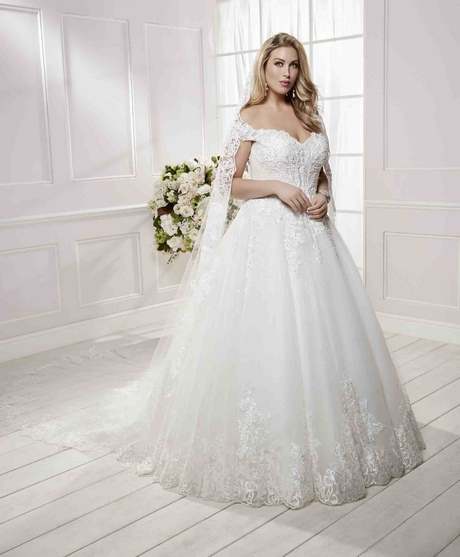 Abiti da sposa romantici 2023