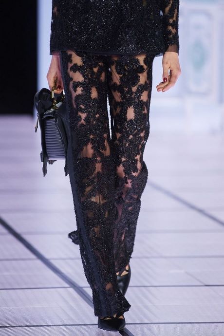 Pantaloni donna moda 2023