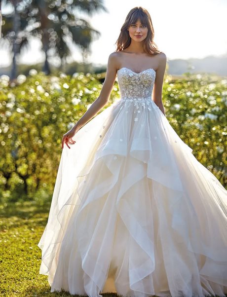 Vestiti da sposa estate 2023