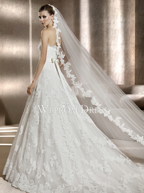 Abiti da sposa stile impero pizzo