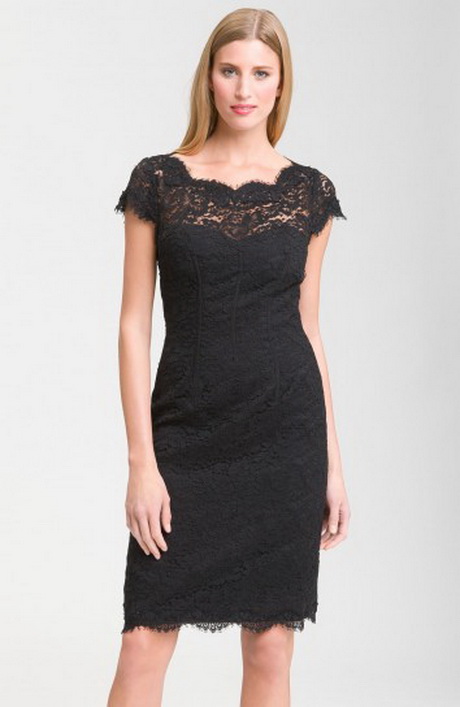 Abiti in pizzo nero