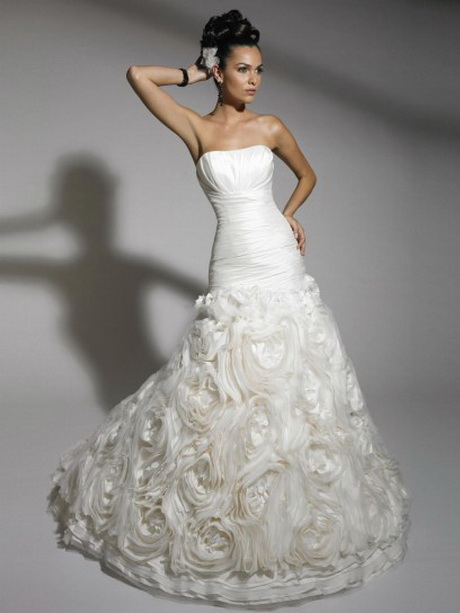 Abito da sposa con fiori