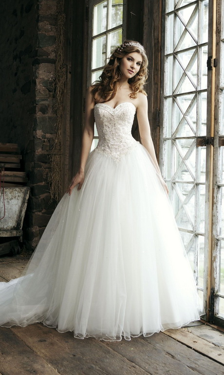 Abiti da sposa in tulle 2016