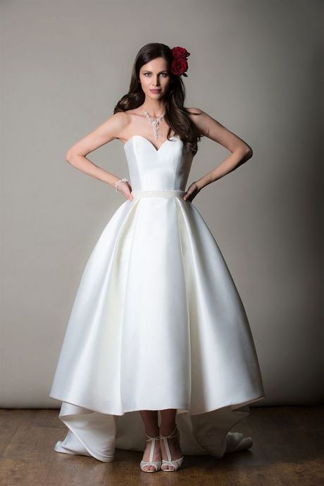 Abiti da sposa corti colorati 2019