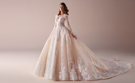 Nicole 2019 sposa