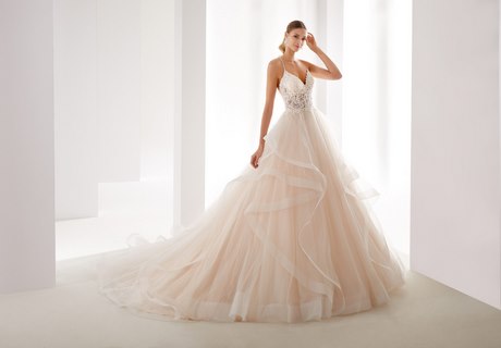 Nicole 2019 sposa