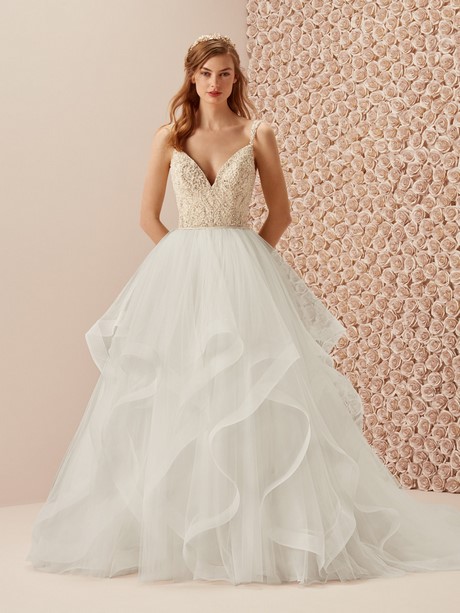 Pronovias 2019 abiti da cerimonia