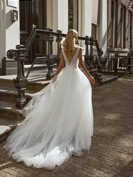 Immagini vestiti da sposa 2020