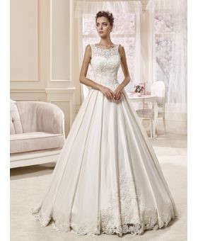 Abiti da sposa in satin