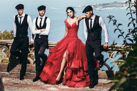 Abiti da sposa rosso valentino