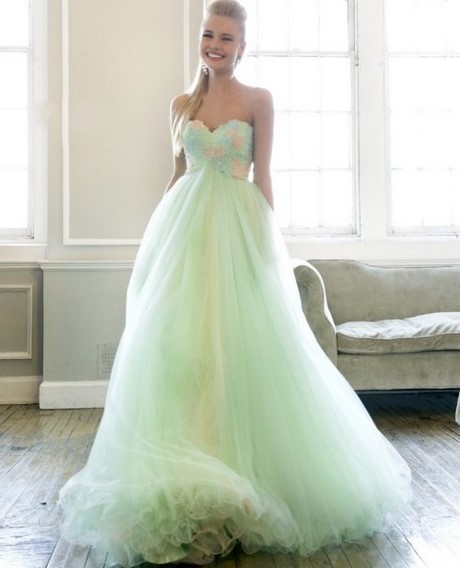 Abito da sposa bianco e verde