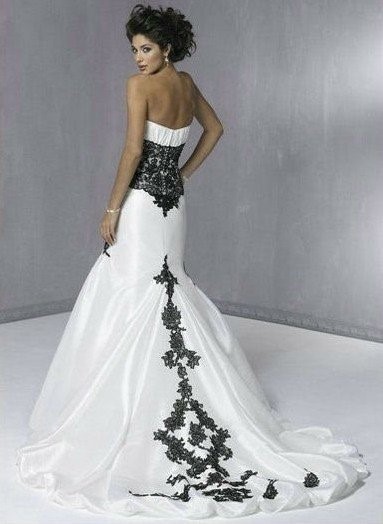 Vestito da sposa bianco e nero