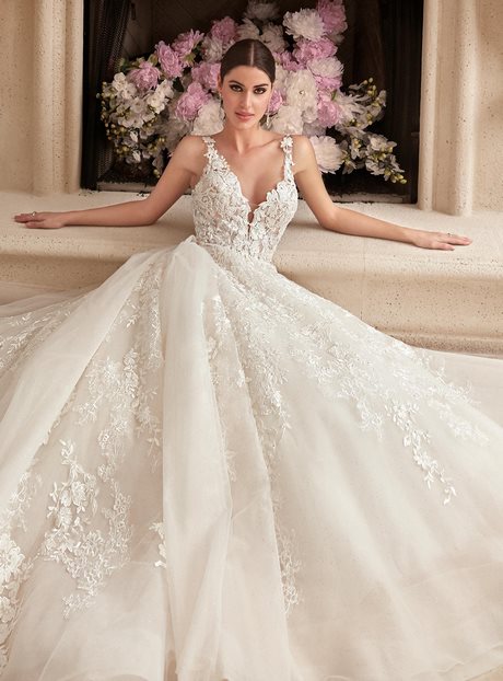 Abiti da sposa ampi 2022