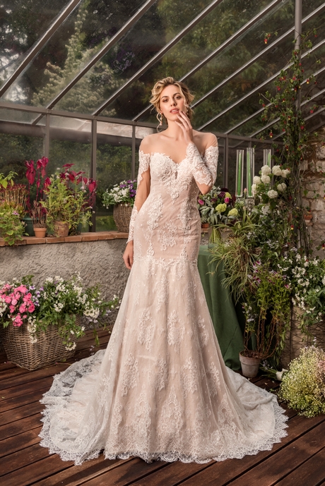 Abiti da sposa con pizzo 2022