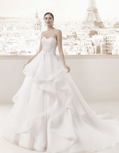 Abiti da sposa celeste 2021