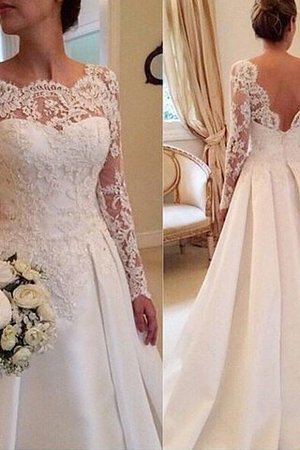 Abiti da sposa con pizzo 2021