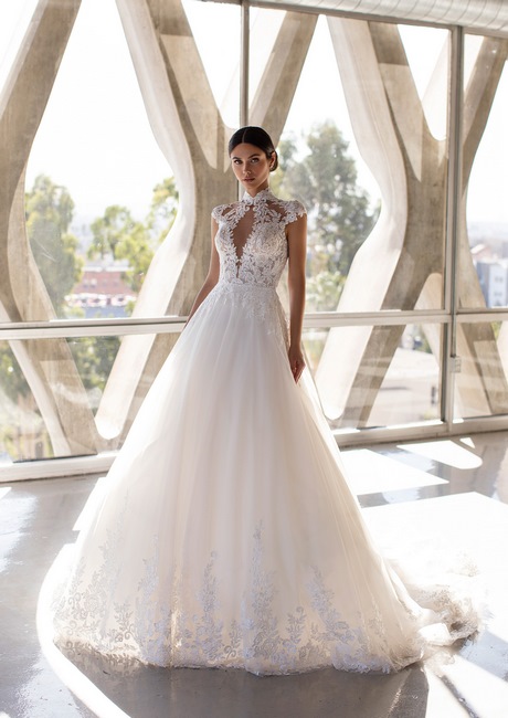 Abiti da sposa di pizzo 2021