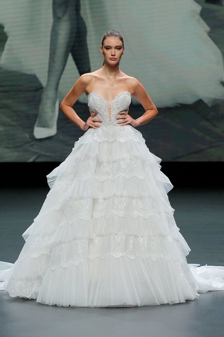 Abiti da sposa valentini collezione 2021