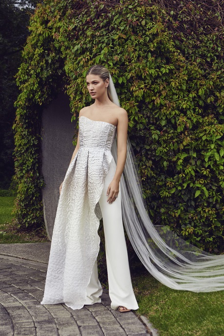 Abiti da sposa 2023 colorati