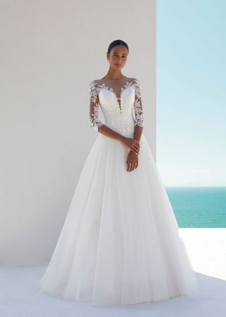 Abiti da sposa azzurra collezione 2023