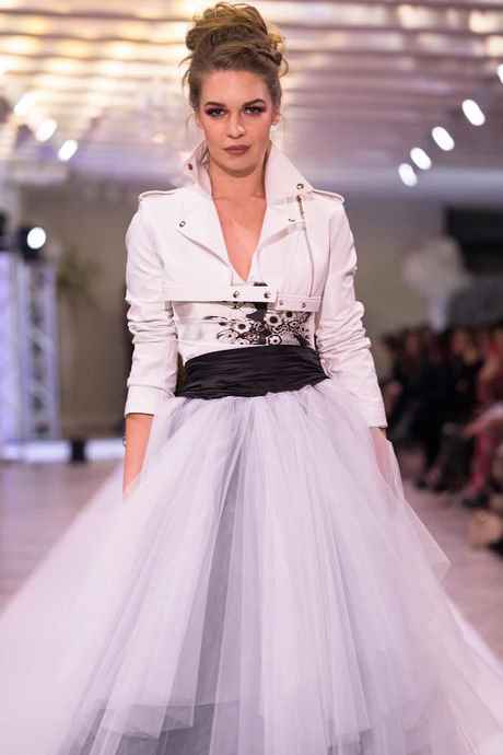 Abiti da sposa oscar de la renta 2020