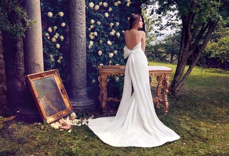 Abiti da sposa 2017 schiena scoperta