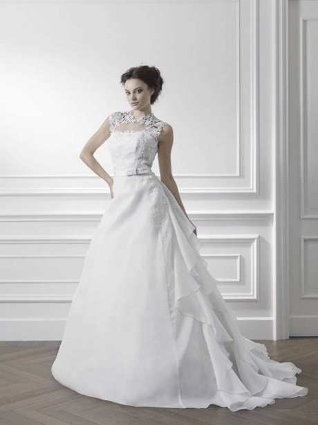 Abiti da sposa in macramè