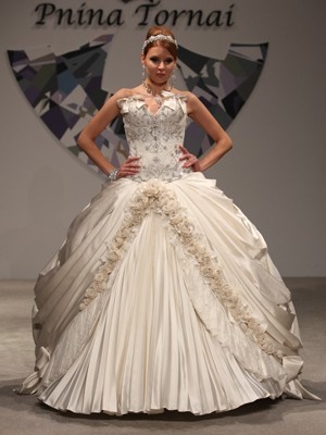 Abiti da sposa pnina tornai principessa