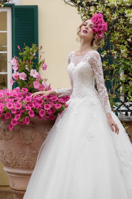 Abito da sposa pizzo ampio